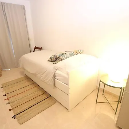 - La Perla C004